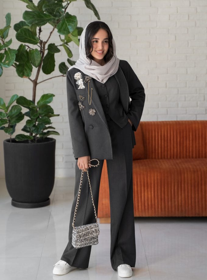 ست کت شلوار و وست vip جواهردوزی